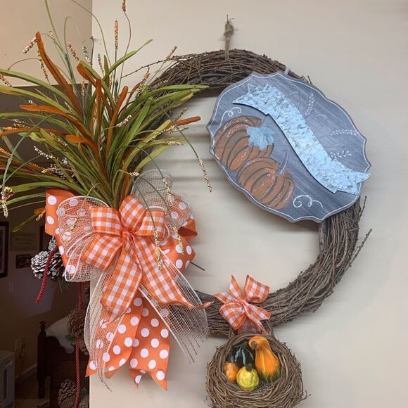 Fall wreath. Inv 172 - Picture 1 of 1